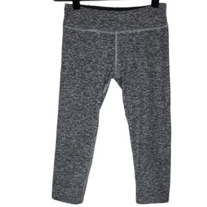 Beyond Yoga Walk and Talk High Rise Capri Leggings Medium